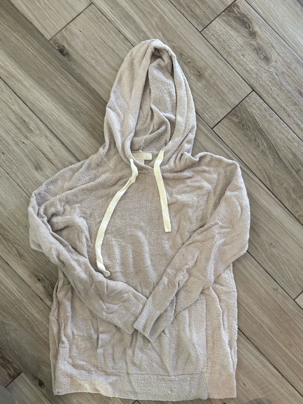Barefoot Dreams - Cozy Cream Hooded Pullover Sweater